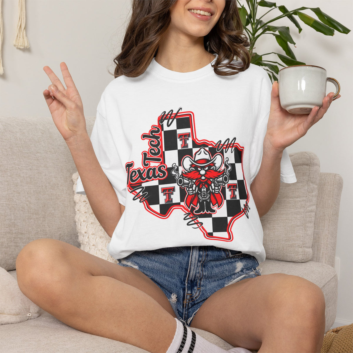 Texas Checkered Bull T-Shirt — Retro Cowboy State Graphic Tee