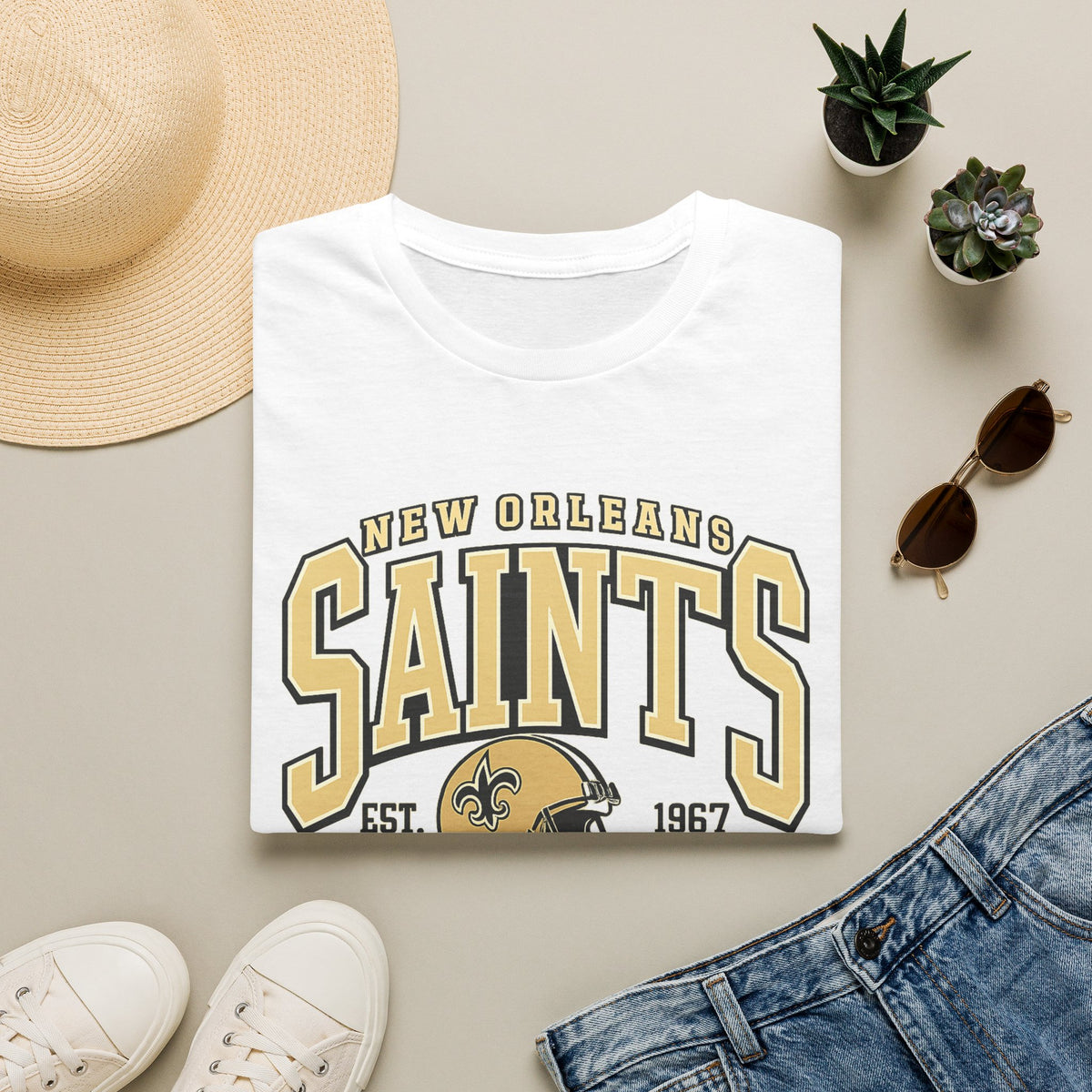 New Orleans Saints Football T-Shirt — Vintage Team Logo Tee