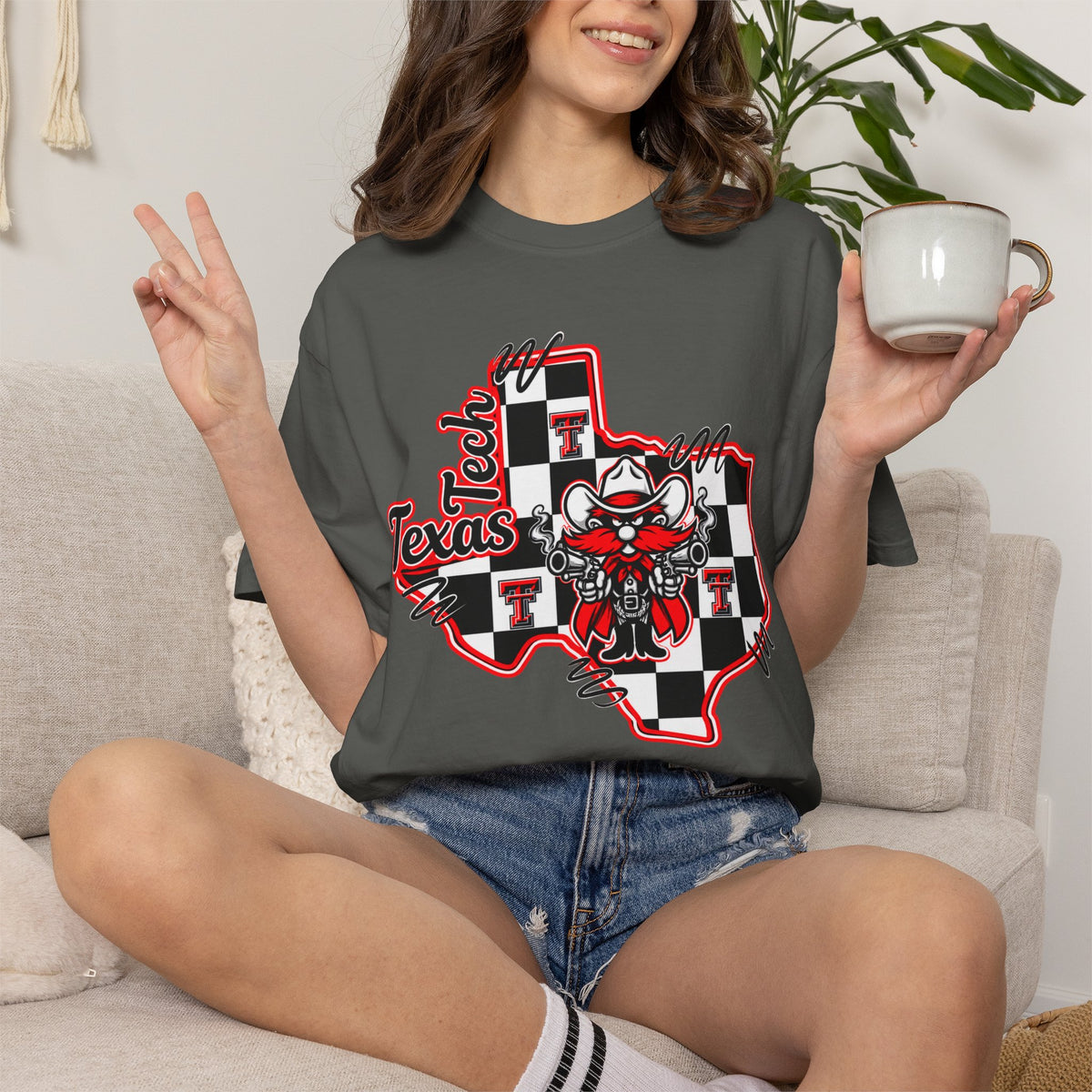 Texas Checkered Bull T-Shirt — Retro Cowboy State Graphic Tee