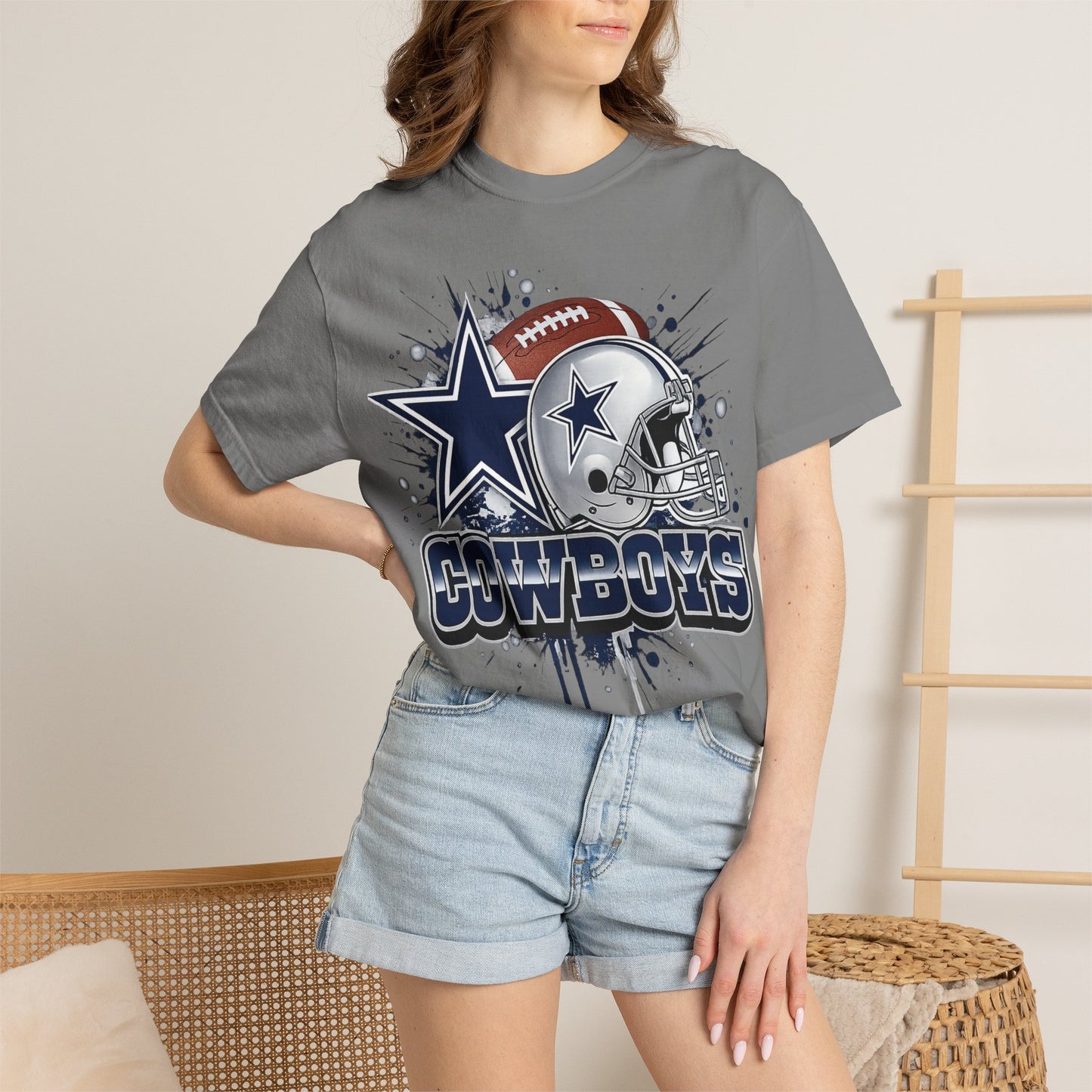 Dallas Cowboys Vintage Helmet & Star Graphic T-Shirt