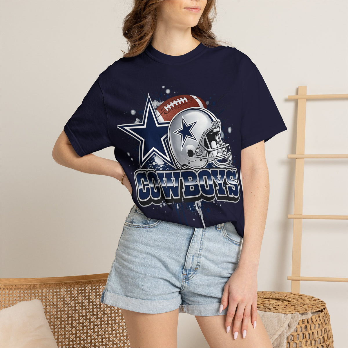 Dallas Cowboys Vintage Helmet & Star Graphic T-Shirt
