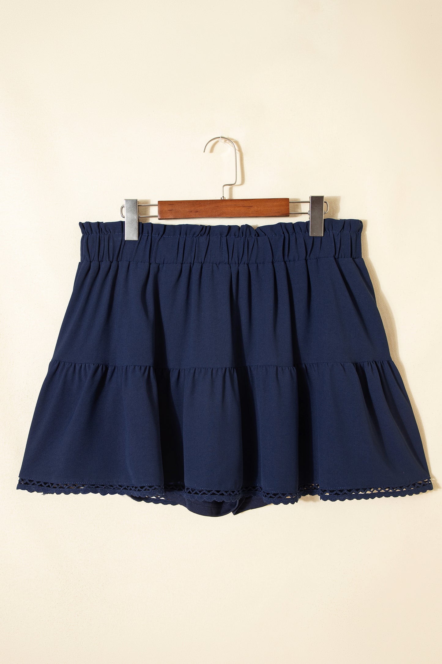 Black Plus Size Frilled Elastic Waist Lace Trim Boho Ruffled Shorts